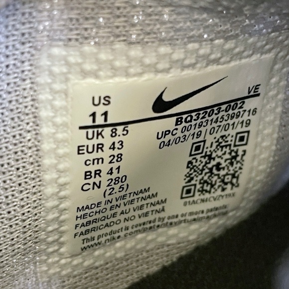 Nike Women’s Zoom Gravity - Picture 9 of 10